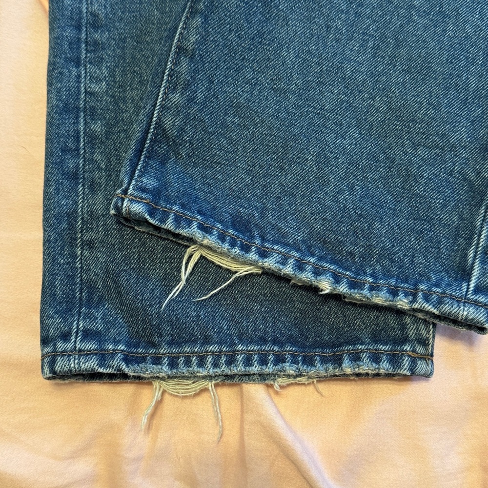 Madewell Petite Dean Easy Straight Jean - Picture 11 of 16